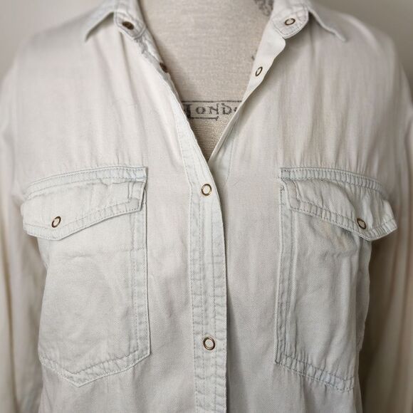 Cotton Denim Buttondown Shirt - Picture 5 of 9